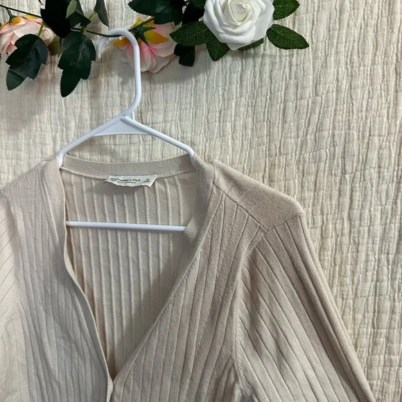 Beige Ribbed Cardigan - Picture 3 of 3